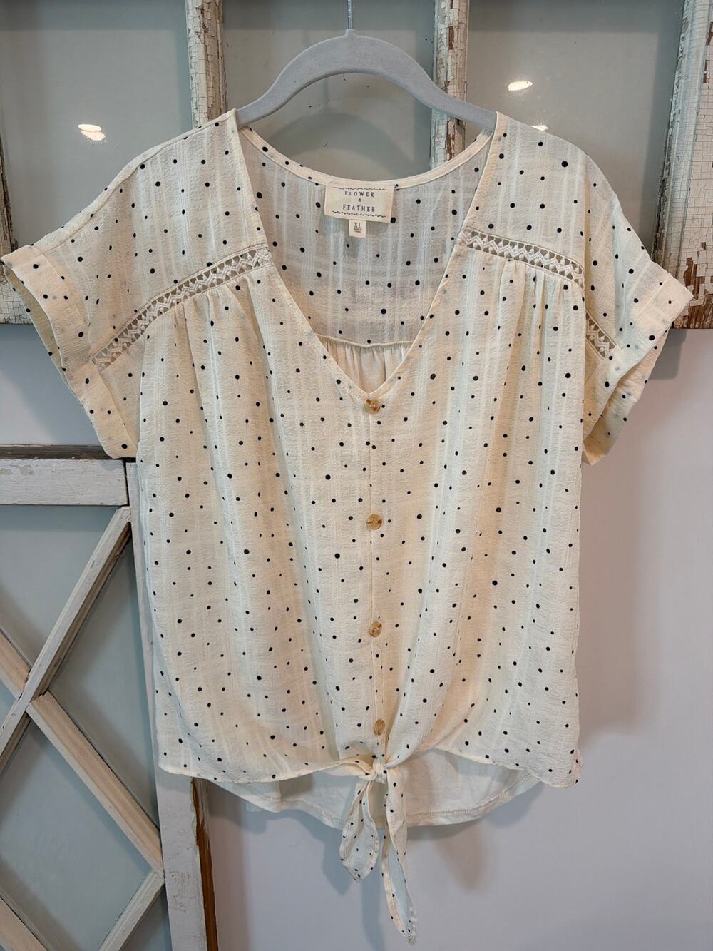 Flower & Feather size XL polkadot blouse top shirt